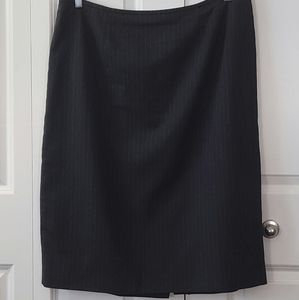 Kasper Grey Pinstripe Knee Length Pencil Skirt